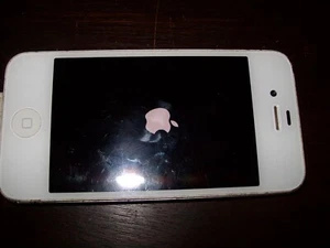 Apple iPhone 4 Model A1349 White Cell Phone FOR PARTS or REPAIR Won't Charge - Picture 1 of 5