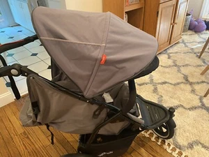 phil&teds Dash Black/Charcoal Jogger Single Seat Stroller - Picture 1 of 9