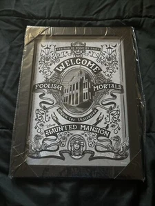Disney Haunted Mansion Welcome Foolish Mortals Holzschild mit Rahmen 12”x16” - Bild 1 von 3