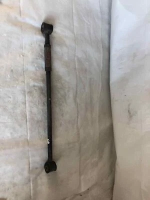 Brazo de control lateral izquierdo Buick Century 1997-2005 suspensión trasera izquierda sedán de 3,1 L Foto 1 de 4