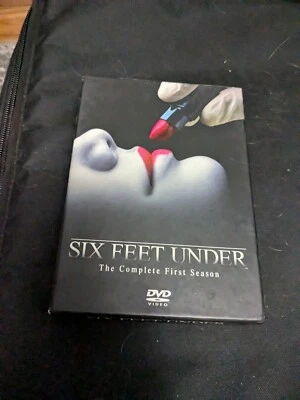 Six Feet Under The Complete First Season  4 DVD Box Set - Image 1 of 4