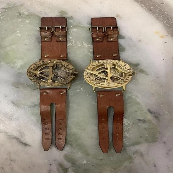 太阳能黄铜指南针航海手表皮革手链手工制作系列 — 第 1/1 张图片