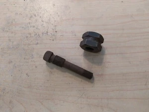 GREENLEE 1388AV & 1387AV DRIVE SCREW & NUT FOR 1/2" CONDUIT SIZE KO CUTTER - Picture 1 of 10