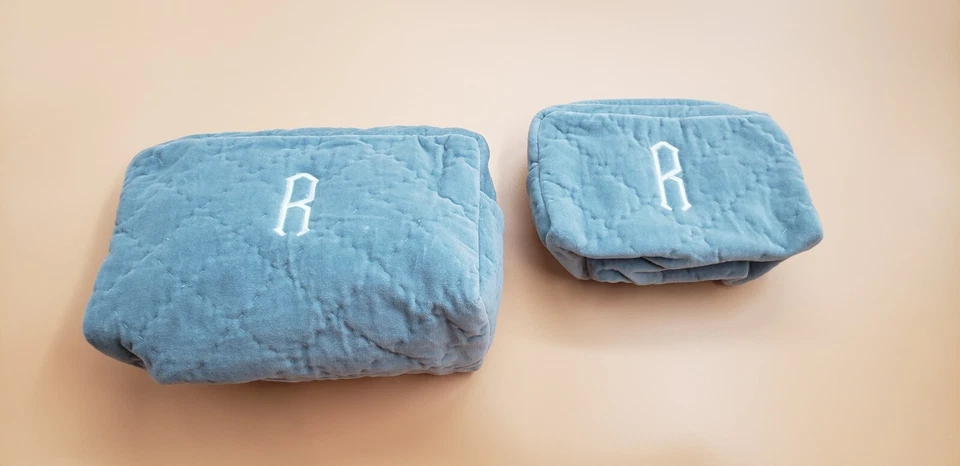 Pottery Barn бриллиант выстеганный бархат косметичка "R" пыльный синий макияж набор из 2 - Изображение 1 из 4