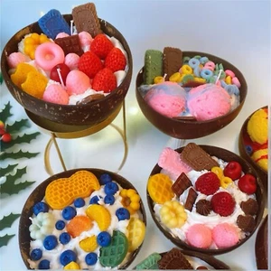 Christmas Ice cream Different Toppings Handmade Candles With Jazmine Scent - Picture 1 of 4