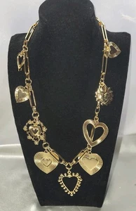 Schöne goldfarbene Bettelkette mit 9 Herz Charms große Gliederkette und Verlängerung - Bild 1 von 6