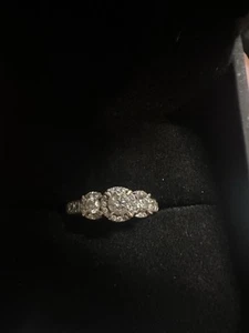 Diamond Engagement Ring - Picture 1 of 8