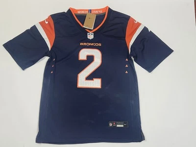 Camiseta deportiva para hombre Patrick Surtain II #2 Denver Broncos Game on-Field azul marino Foto 1 de 3