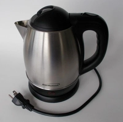 Brentwood Electric Kettle Model KT-1770 Capacity 1.2 Liters Cordless Kettle - Image 1 of 4