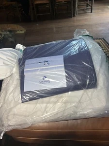 SANSWAN White Goose Down & Feathers Duvet Comforter Queen Size New - Picture 1 of 4