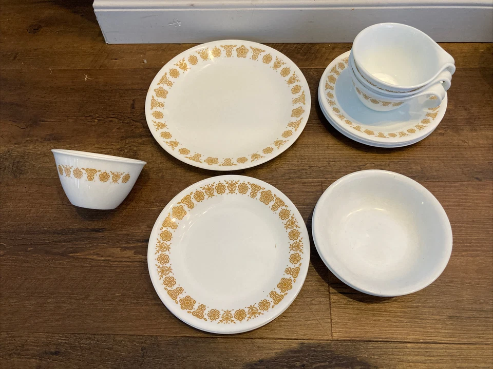 Лот из 14 предметов Corelle Butterfly Gold Corning пирекс тарелки чаши блюдца - Изображение 1 из 4
