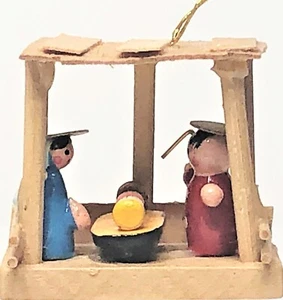HANDMADE WOOD NATIVITY MANGER ORNAMENT (N222) **Pre-Owned"* - Picture 1 of 6
