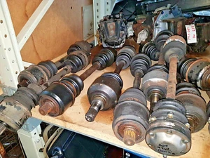 Árbol de transmisión trasero / derecho o izquierdo mercedes-benz w116 / w126 - Imagen 1 de 1