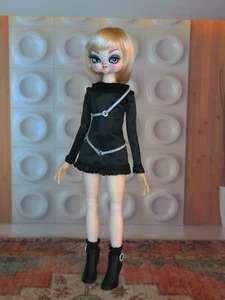 Casey a 21.5" Big Eye Gothic Girl in Little Black Dress OOAK Lady, Art Pose Doll - Picture 1 of 14