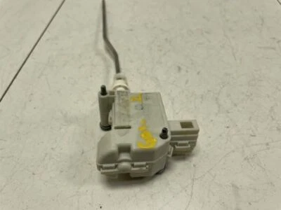 ЗАМОК КРЫШКИ ТОПЛИВНОГО БАКА VOLKSWAGEN GOLF 2012 ЗАВОДСКОЙ - Изображение 1 из 4