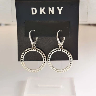 Nuevo DKNY Minimalista Lazo Pendientes Colgantes Elegante Mujer Fiesta Vacaciones Joyería Regalo Foto 1 de 4