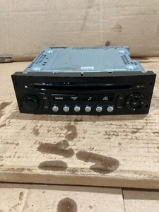 PEUGEOT PARTNER E-HDI TEPEE S 2013 5DR 1.6 RADIO STEREO CD PLAYER 98032839XT - Picture 1 of 3