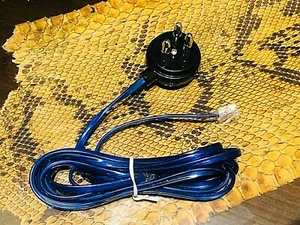 CONNETTORE ADATTATORE CAVO TELEFONICO DA PRESA TRIPOLARE A PLUG RJ11 COLORE BLU - Foto 1 di 1