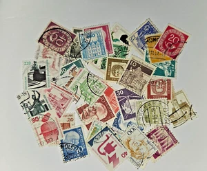Germany stamp accumulation,100 different used off paper stamps . - Picture 1 of 3
