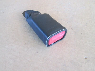 Ferrari California - Cinturón de seguridad trasero derecho.   Foto 1 de 4