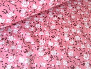Georgia Floral Pink 100% Cotton Flowers Fabric FAT QUARTER HALF METRE, METRE - Picture 1 of 1