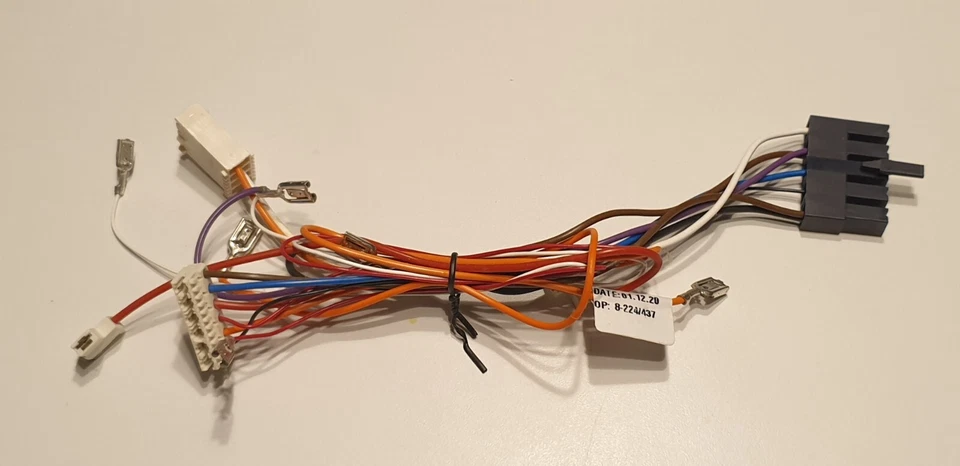 Cable De Unión Horno Micro Onda Montaje Hotpoint Ariston M212IXHA - Imagen 1 de 4