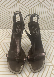 Donald J. Pliner sandalo con tacco couture taglia 7 peltro metallizzato cinturino a T pelle - Foto 1 di 5