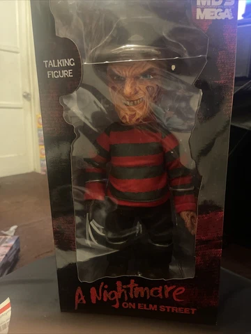 Mezco Freddy Krueger Action Figure - 32849D5F8C Cover