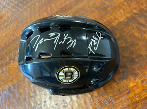 David Pastrnak Bergeron Hall Signed Full Size Hockey Helmet Psa/Dna Coa Bruins - Picture 1 of 12