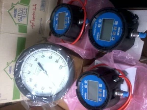 Ashcroft 452274 Pressure Digital Industrial Gauge 200 PSI Transducer Transmitter - Picture 1 of 10