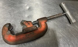 RIDGID No. 42A  FOUR WHEEL PIPE CUTTER 1/2''-2'' PIPE CAPACITY USA Used Surplus - Picture 1 of 12