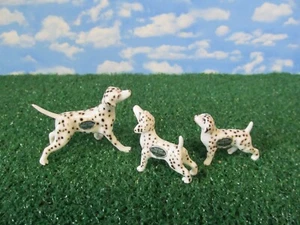 De colección MITAKI BONE CHINA JAPÓN Trío Perro Dalmation Manchado 3 Estatuillas Miniatura Usadas en Excelente Condición - Imagen 1 de 10