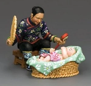 HK225(M) "Lullaby" King & Country Streets of Old Hong Kong "Mother and Baby" - Picture 1 of 2