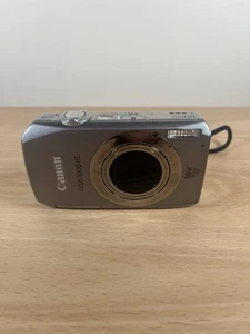 Canon Ixus 1000HS Digital Camera Silver - 10MP - Includes case - Picture 1 of 8