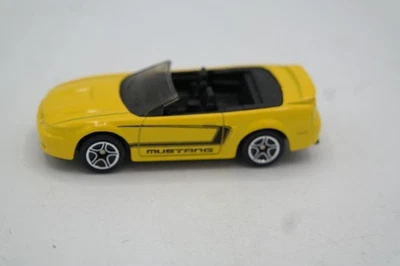 Mustang Matchbox '99 2000 convertible suelto como nuevo Ford amarillo ¡Excelente fundición a presión! Foto 1 de 4