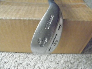 Men right handed stiff steel Wilson Harmonized 60 degree wedge - Picture 1 of 4