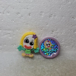 Disney Doorables Serie 9 Edición Limitada Karen Beverly con Moneda #161 de 3000 - Imagen 1 de 9