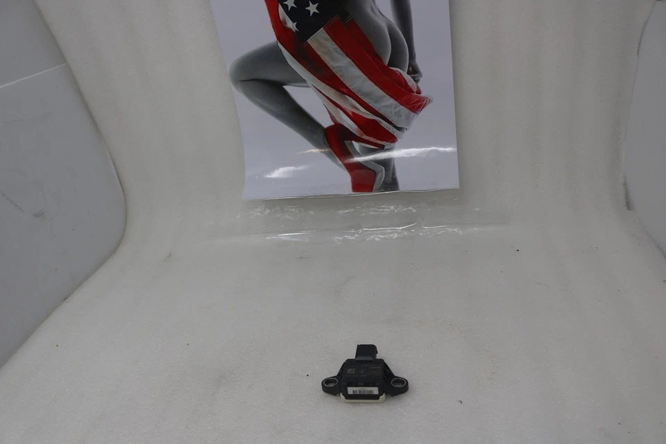 NUEVO SENSOR DE VELOCIDAD BMW OEM 61358546524 Foto 1 de 3