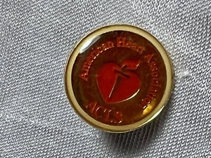American Heart Association ACLS Vintage Lapel Pin Pinback Hat Enamel 1P - Picture 1 of 5