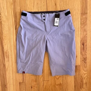 Neu mit Etikett Adidas 5.10 The Brave Bermuda Shorts Fahrrad lila Radshorts Größe 32 - Bild 1 von 11