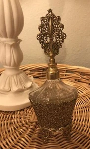 VINTAGE HOLLYWOOD REGENCY ORNATE GOLD ORMOLU PERFUME BOTTLE CRYSTAL DAUBER - Picture 1 of 10