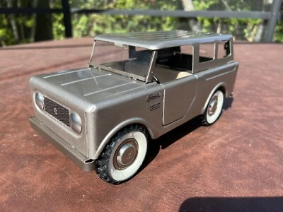 Vintage Structo International Harvester Scout with doors & roof Tru Scale 1/16 - Image 1 of 4