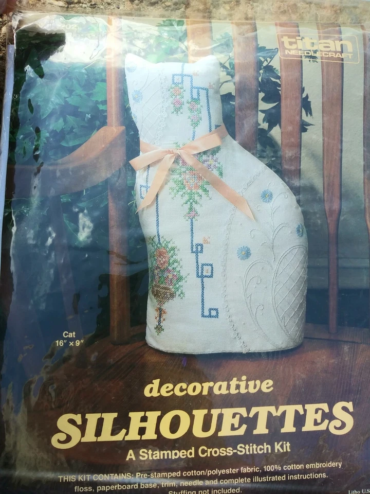 NUEVO Siluetas Decorativas Estampadas Punto de Cruz Gato Puerta Stop Floral Elegante Vintage Foto 1 de 1