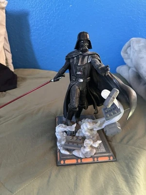 Star Wars  Darth Vader Statue - Image 1 of 4