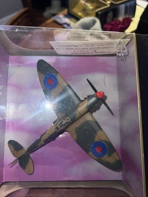Vintage New Maisto Flyers Special Edition 1:72 MK II Spitfire WWII RAF Fighter - Image 1 of 4