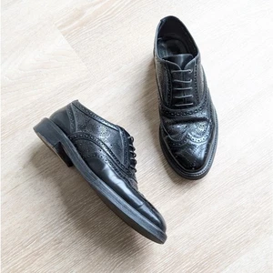 Burberry schwarze Leder Schnürschuhe Oxford Loafer Brogues Schuhe, Größe EU 36 - Bild 1 von 8