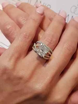 Anillo para Acción de Gracias Certificado IGI 2.50 quilates Diamante Cultivado en Laboratorio Oro Amarillo 14k Foto 1 de 4