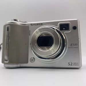 Fujifilm Digital Camera FinePix E510 5.2MP Silver Tested - Picture 1 of 21