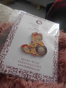 CHARLIE BEAR PIN/BADGE LTD BAROQUE - Picture 1 of 8