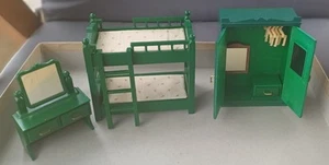 Sylvanian Families Bedroom Furniture Bunkbeds Wardrobe Dressing Table - Picture 1 of 6